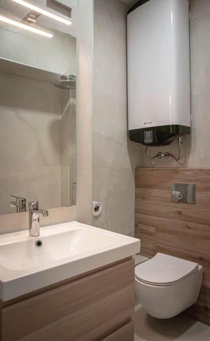 Central Apartment In Varna Exterior photo
